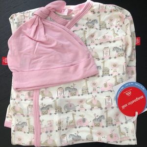 Magnetic Me gown/hat set